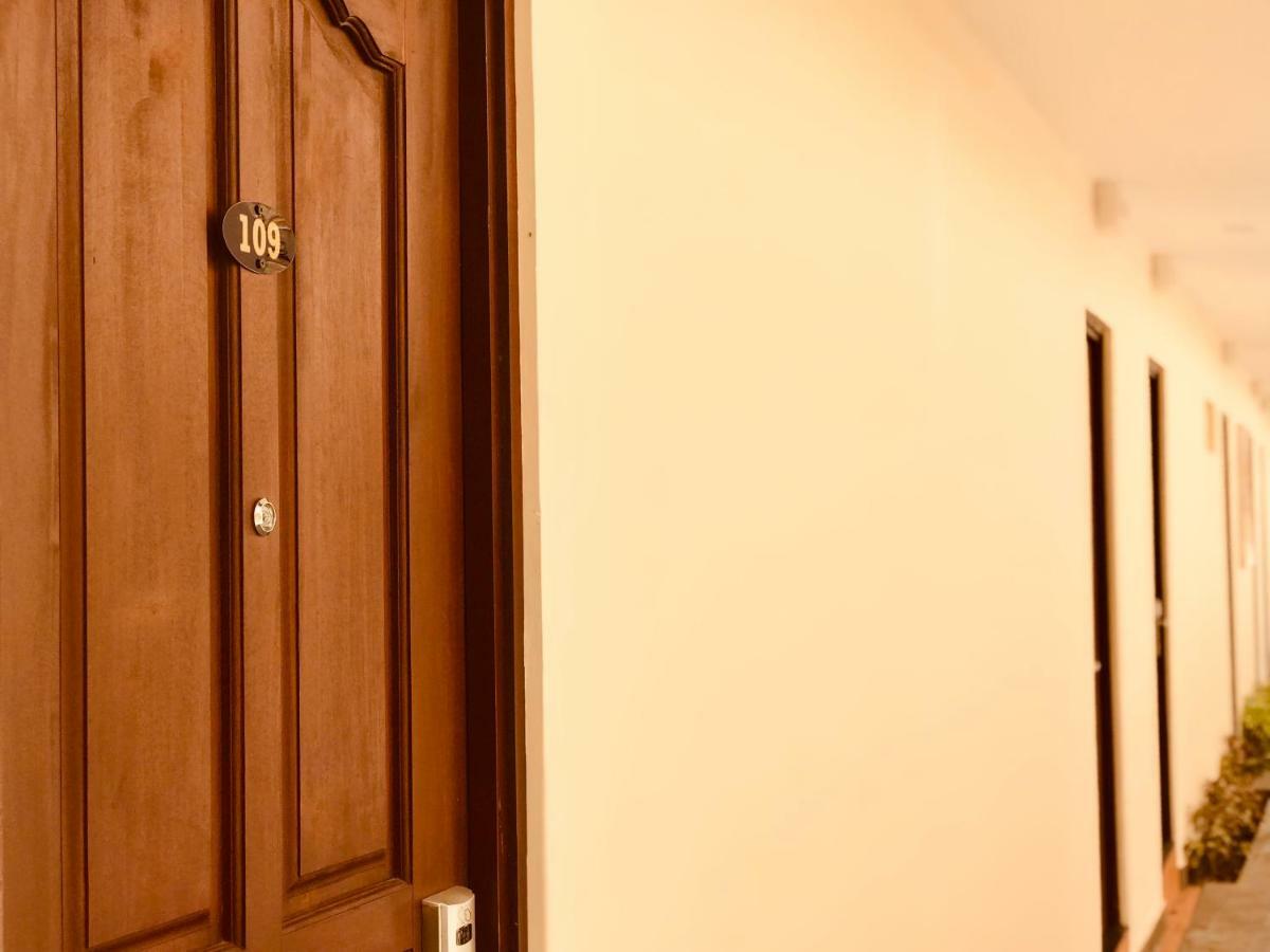 Hotel Familytel Bali Kuta Selatan Exterior foto